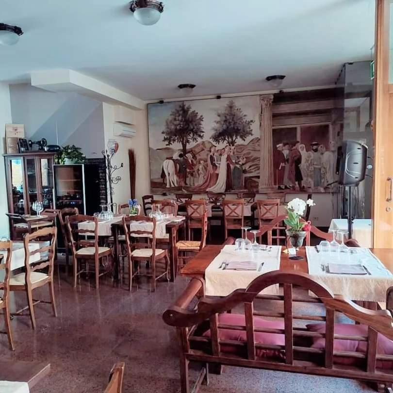 La Grotta San Michele Hotell Montevettolini Eksteriør bilde